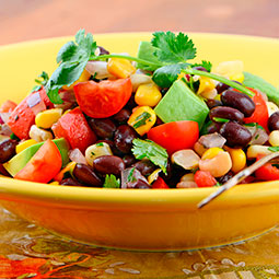 Ensalada de Frijoles y Maíz Fiesta